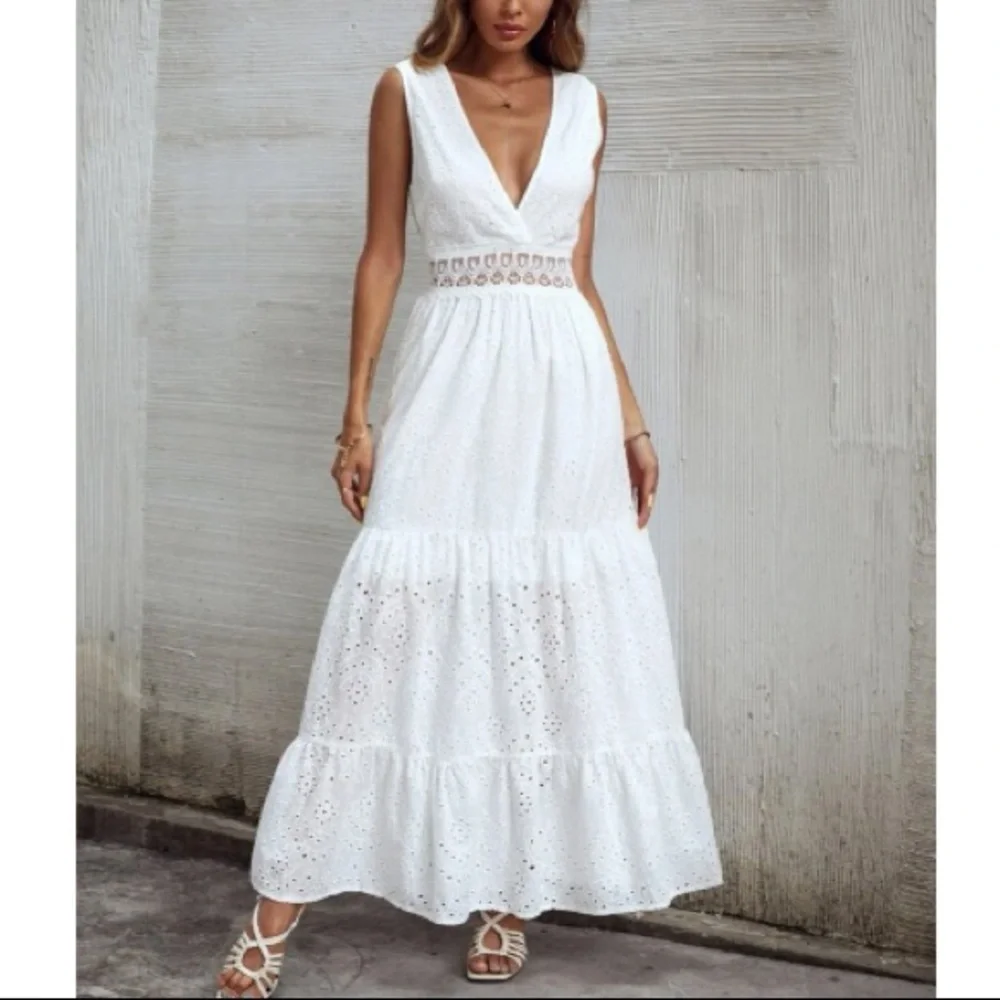 Boho green  lace insert V neck ruffle hem maxi dress - Picture 7 of 16